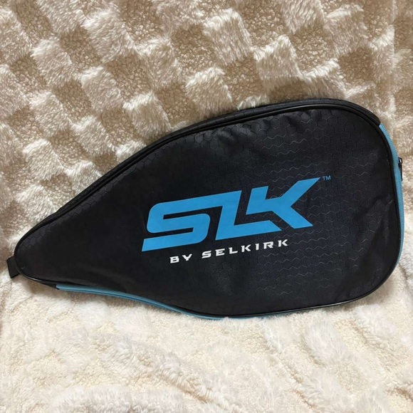 Selkirk Black and white paddle with case. - Picture 7 of 7